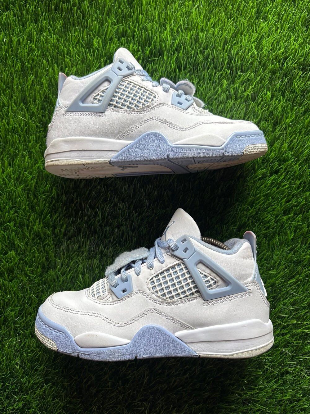Air Jordan 4 Retro "Forget Me Not" sneakers sz 1y